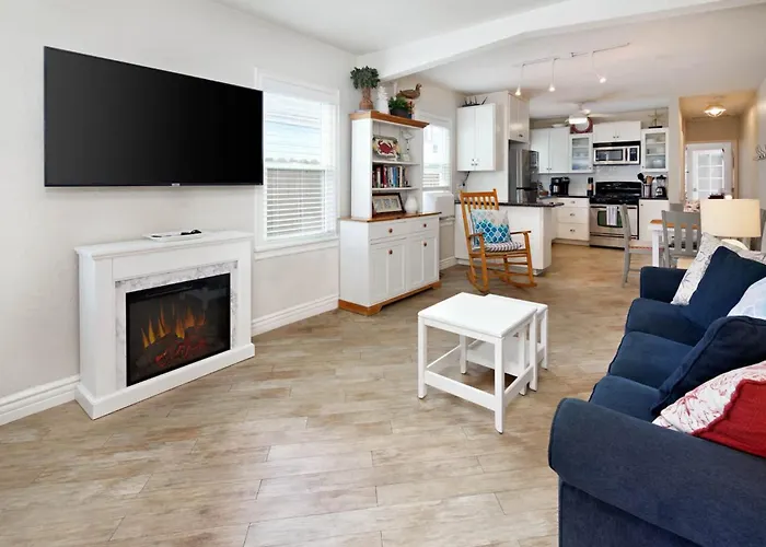 Cozy Beach Bungalow