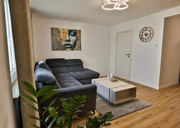 Belux Apartment