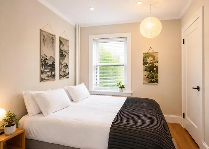 Full Apt With Parking In The Heart Of Cambridge Near Harvard, Mit & Boston
