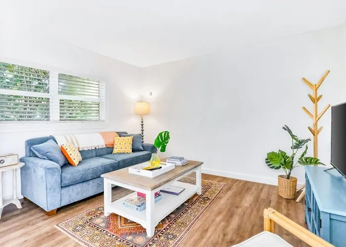 Freshly Remodeled Island Suite W Pool & Pet Friendly