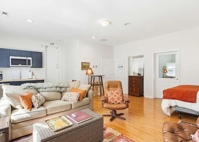 Walk To Navy Stadium Private Studio W Parking