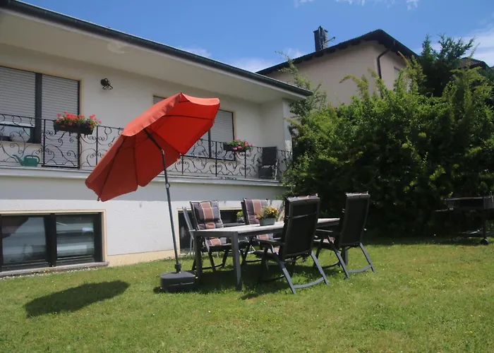 95 qm kühle 2 SZ Wohnung mit BBQ Garten