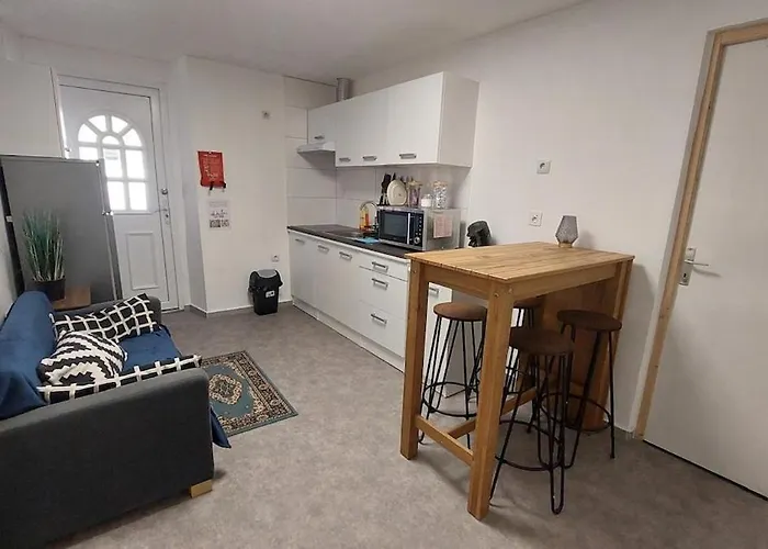 Comfortable Apartment With Terrace