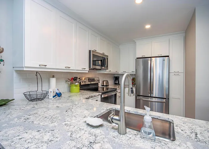 Bayfront Sanibel Condo Water Views Pool Mariner Pointe 712 Dolphins Reach