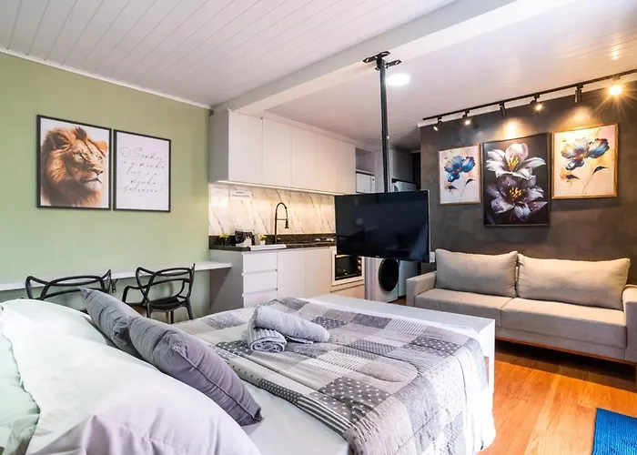 Studio c AC, Piscina e Café Novo Hamburgo