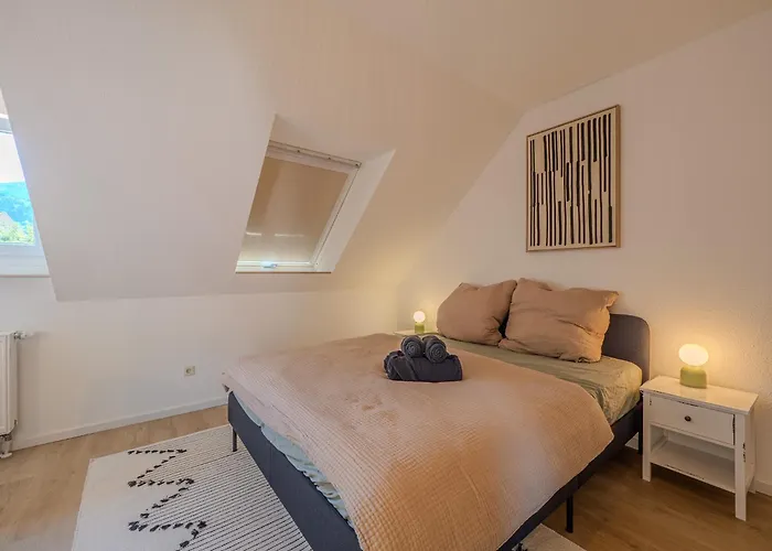 Stylische Loft-Maisonette mit Galerie und Burgblick für 6 Gäste