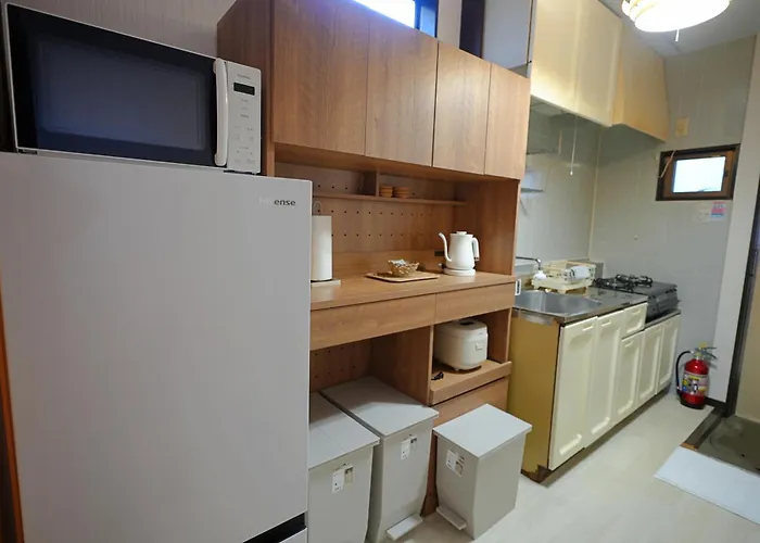 Ina House Higashi-Fuchu 102
