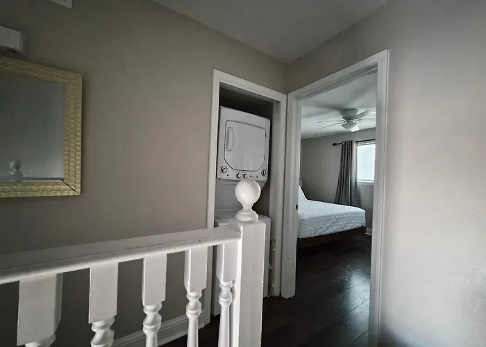 Best Location Cozy Condo In Biloxi Beach