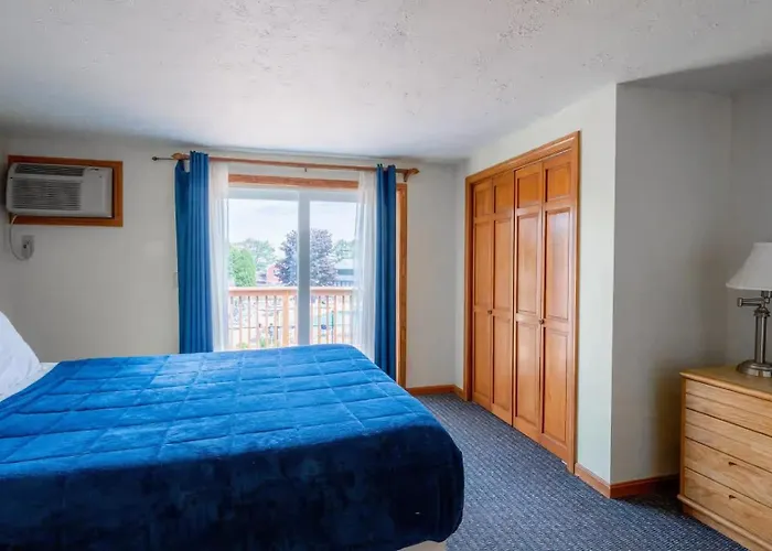 Nautical Mile Resort - 2Br
