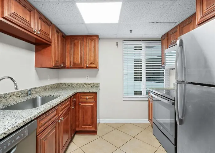 Tropic Sun Towers - 2 Bedroom