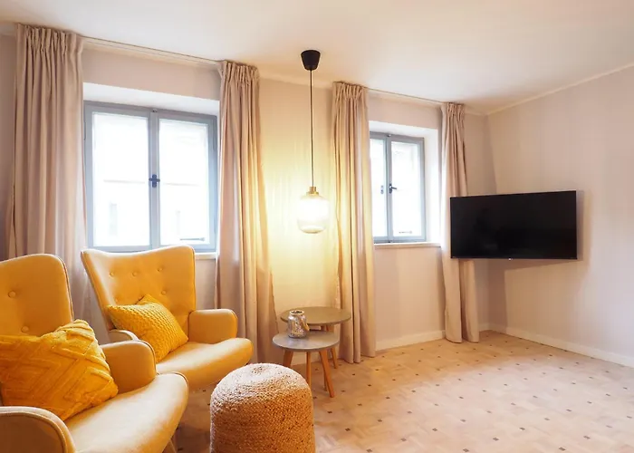 BurgVier Ferienwohnung in der Burg