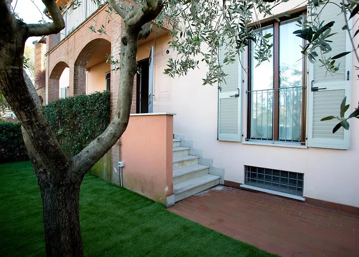 Casa Frentana, Tra Parco, Citta E Mare A Pisa