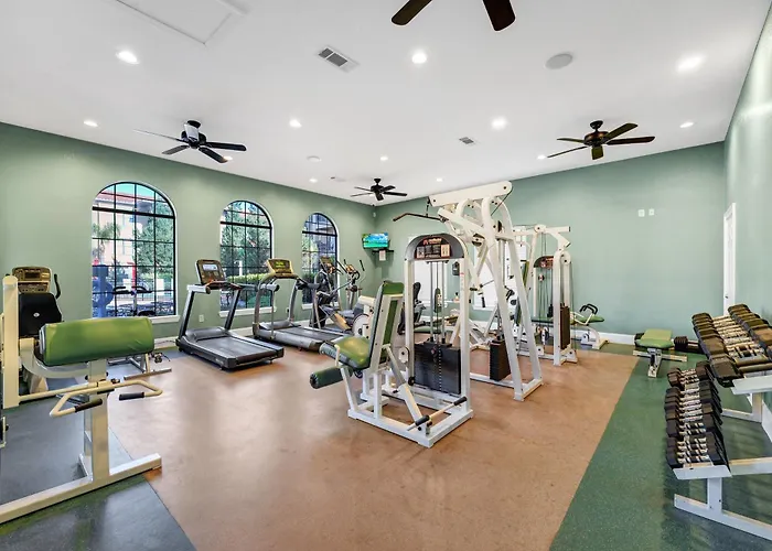 Bella Piazza Resort Condo Near Disney Orlando 3 Bed 3 Bath , Pool & Hot Tub !