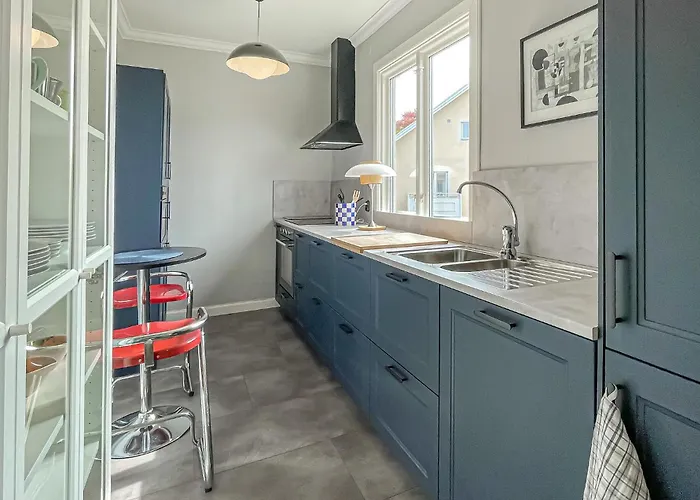 Cozy Apartment In Varberg With Wifi
