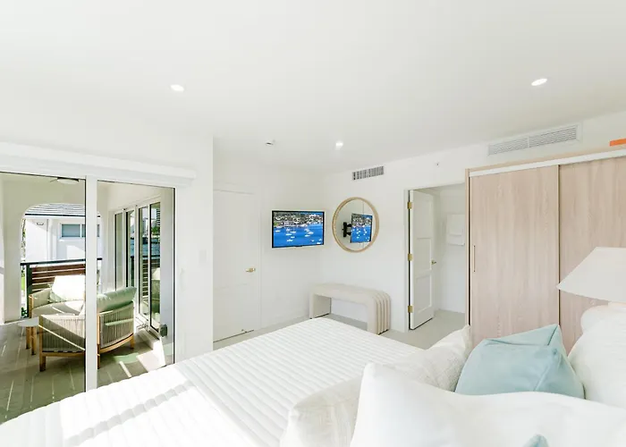 The Spanish River - 2Br Waterfront Boca
