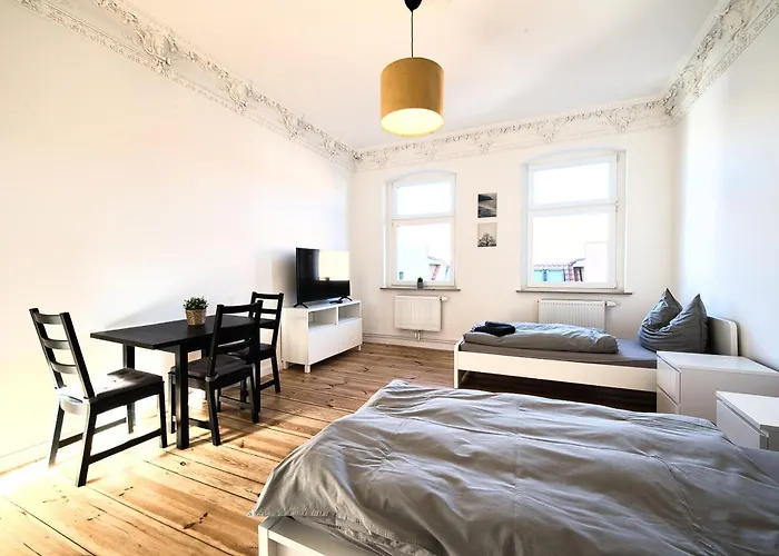Apt Silver - 4 Einzelbetten Vollausstattung modern neu saniert zentral