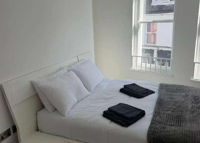 1 Bedroom Flat