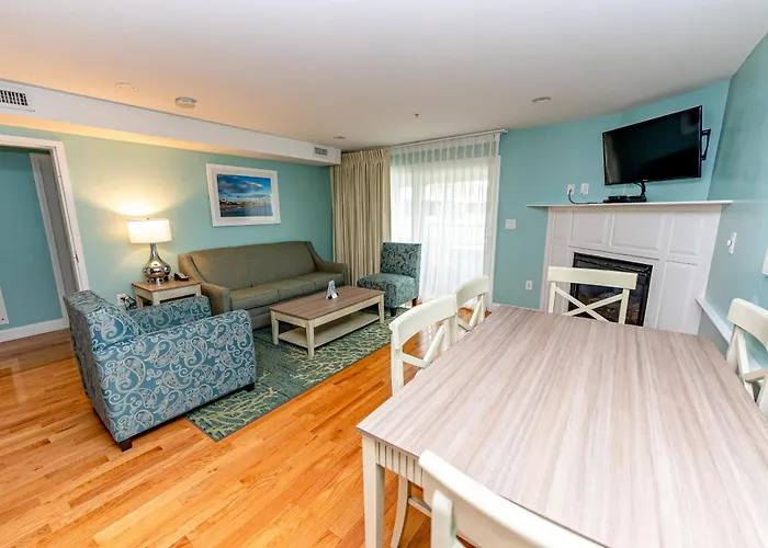 Edgewater Beach Resort-2Brmu