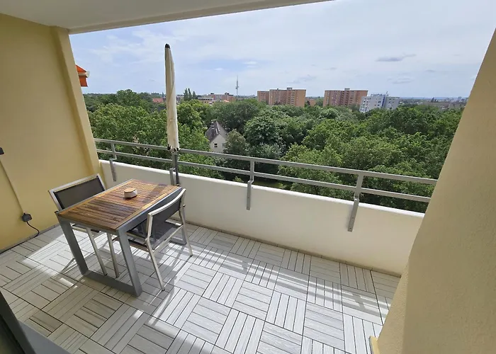 Modernes Apartment Mit Panorama-Balkon & Weitblick Ueber Hannover