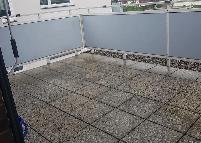 Contractor'S Apartment With Balcony, Barbecue, And Parking Space