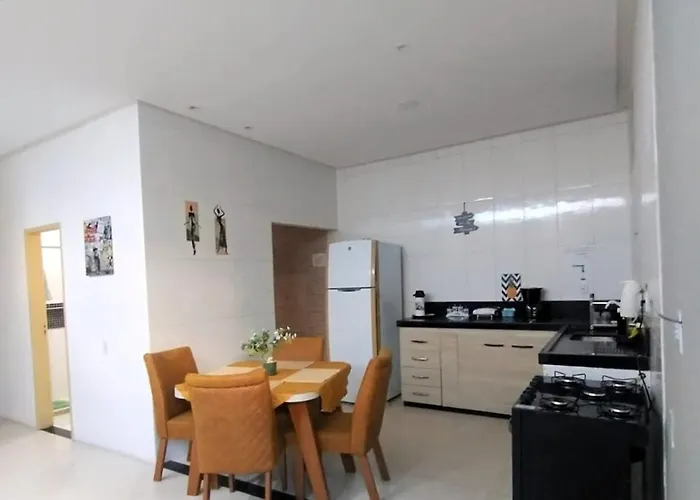 Apto 2 Qtos Próximo à Praça Luis Nogueira