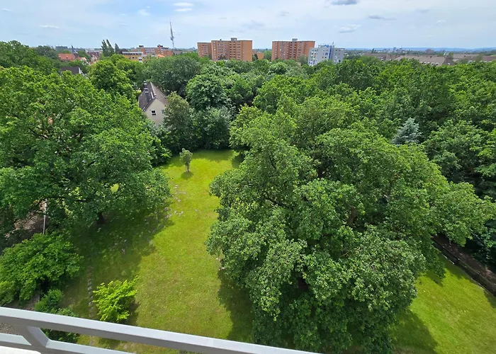 Modernes Apartment Mit Panorama-Balkon & Weitblick Ueber Hannover