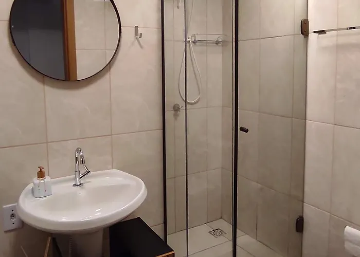 Apartamento 11 - 2 Quartos com AC e cama de casal