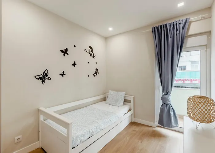 2-Bedroom Gem Central Odivelas