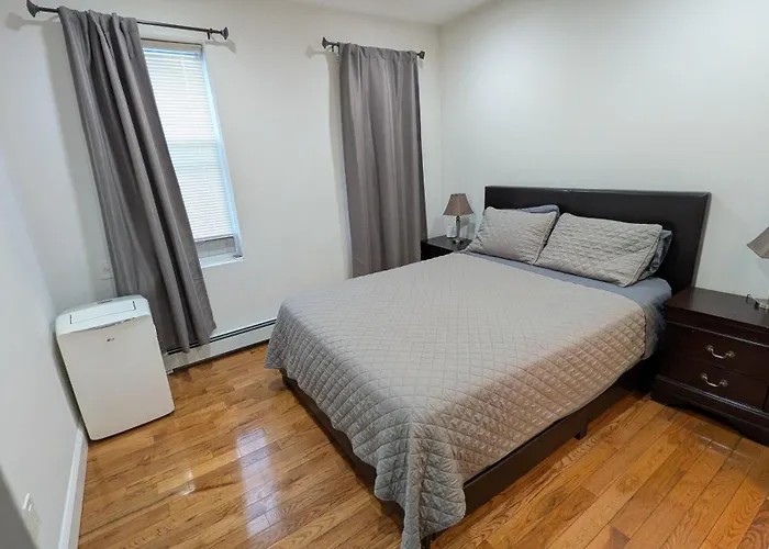 One Bedroom Apartment, 15 Minutes From Time Square Nyc And 4 Minutes From Metlife Stadium