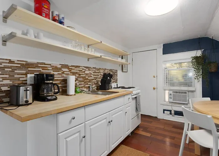 Cozy 1Br In Historic Triplex 11