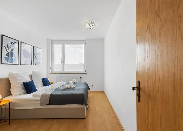 GOLTAN Apartment in Neutraubling - Zentral, WIFI, Parkplatz