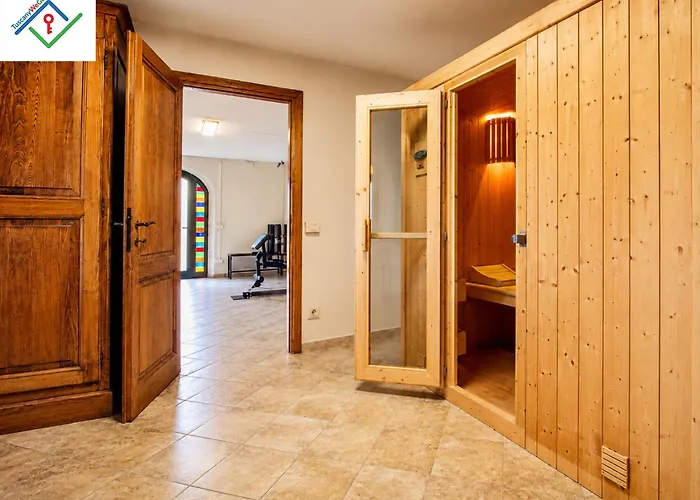 La Casina - Villa Toscana Con Piscina Privata E Vista Panoramica - Idromassaggio, Sauna, Palestra, Parcheggio Privato Interno, Privacy
