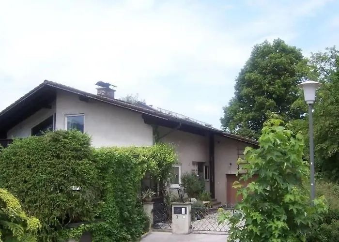Ferienwohnung mit Balkon und Hochfellnblick