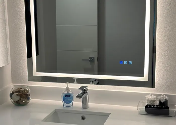 Calm Luxury Living At Northtowne