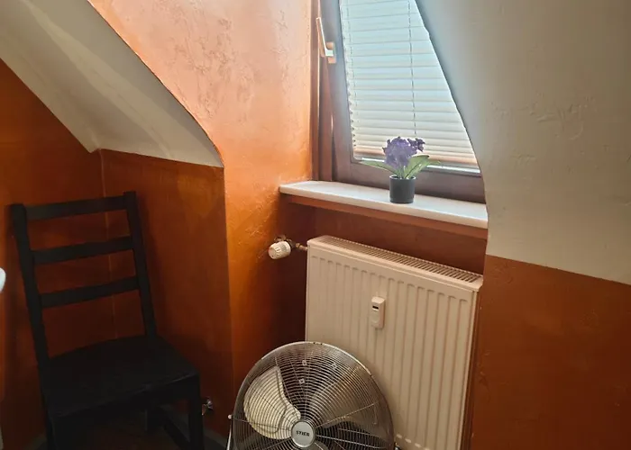 Monteurzimmer mit badezimmer und Wc alleine und Gemeinschaftsküche