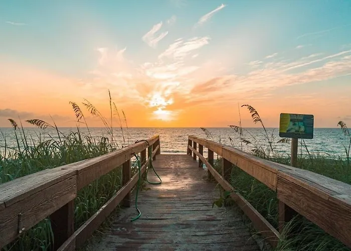 Beach Front Condo With Breathtaking Views