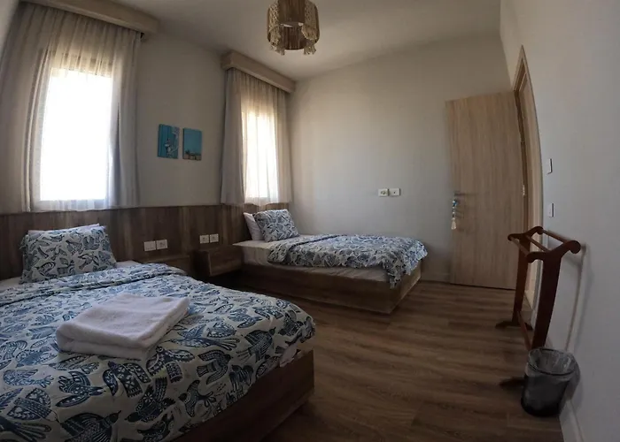El Gouna Fanadir Marina 2-Bedroom Sleeps 4-6 Persons