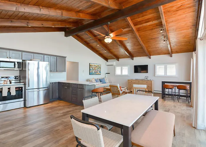 Niles Beach House