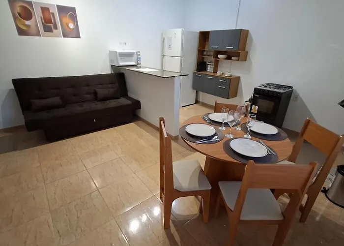 Studio Executivo Completo com Garagem , Ar e Wi-fi
