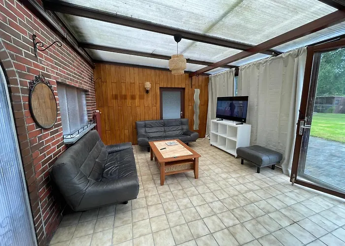Monteurwohnung, Handwerkerwohnung NEU mit 4 Schlafzimmern und Garten