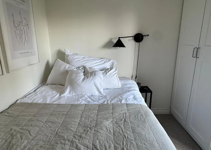 Central Apartment With Sea View