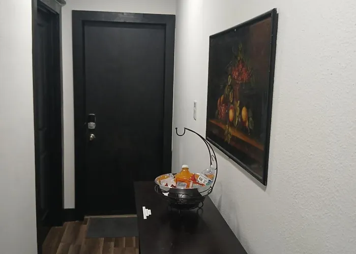 Cozy Retreat 1 Bed And Bath