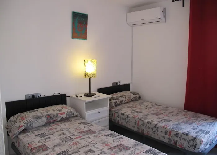 Apt In Playa Den Bossa Next Ushuaia, Beachfront, Reliable Host