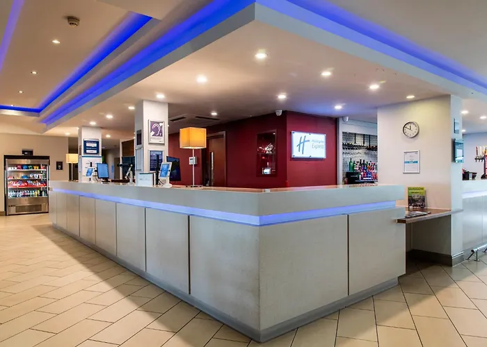 Holiday Inn Express Glasgow Airport By Ihg