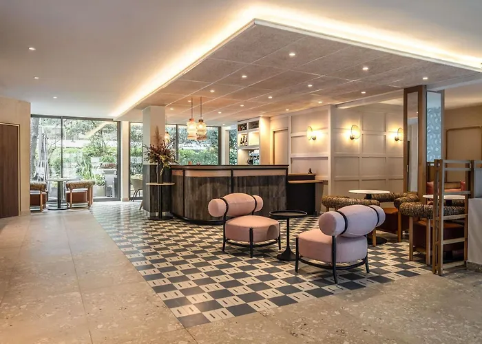 Hôtel Mercure Paris Boulogne Pont de Saint Cloud