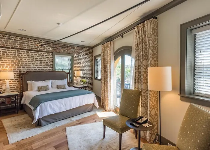 Andrew Pinckney Inn