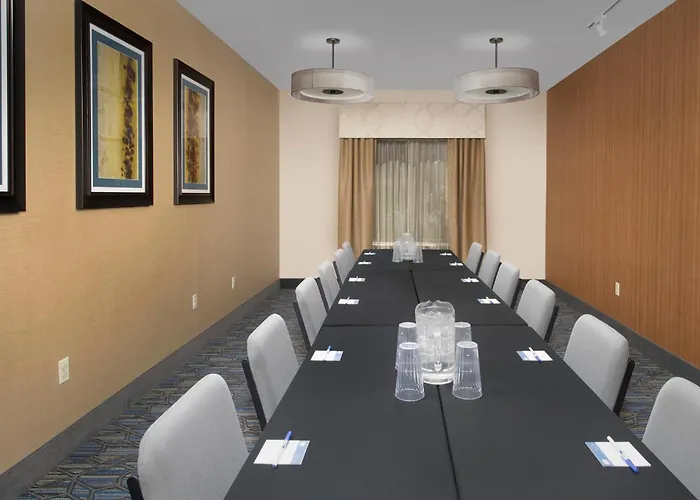 Holiday Inn Express & Suites By Ihg Chambersburg By Ihg