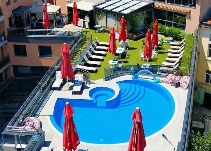 Cosmopolitan Hotel & Wellness