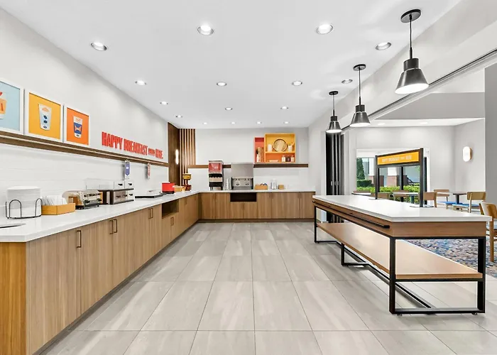 Hampton Inn And Suites Peru