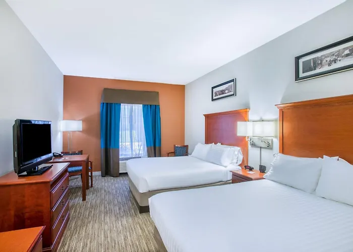 Holiday Inn Express Hotel & Suites Brattleboro By Ihg